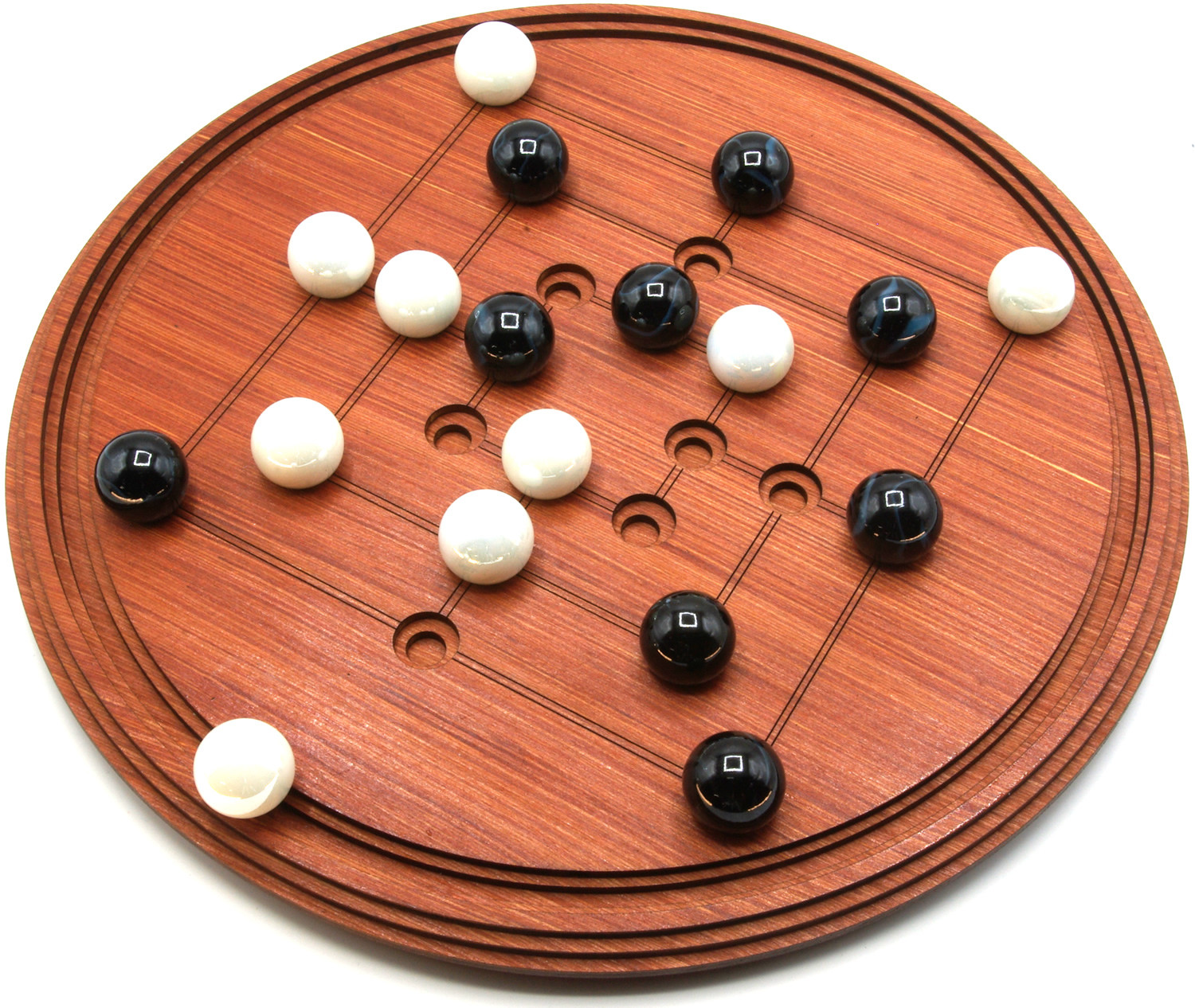 9 men’s morris traditional round wooden board game
